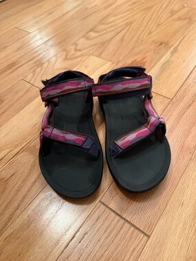 Teva Kids Hurricane XLT, Size 2